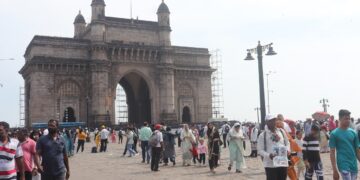 gateway of india photograph